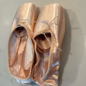 Ballet slippers size 7.5